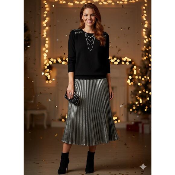 C By Bloomingdale's 100% Cashmere Embellished Shoulders Sweater Sz M Black $228 - Picture 5 of 12